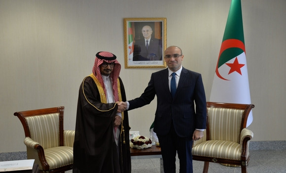 Chaïb reçoit l’ambassadeur du Royaume d’Arabie saoudite en Algérie
