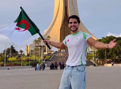 L’influenceur palestinien Anas Alshayb réalise enfin son rêve de visiter l’Algérie