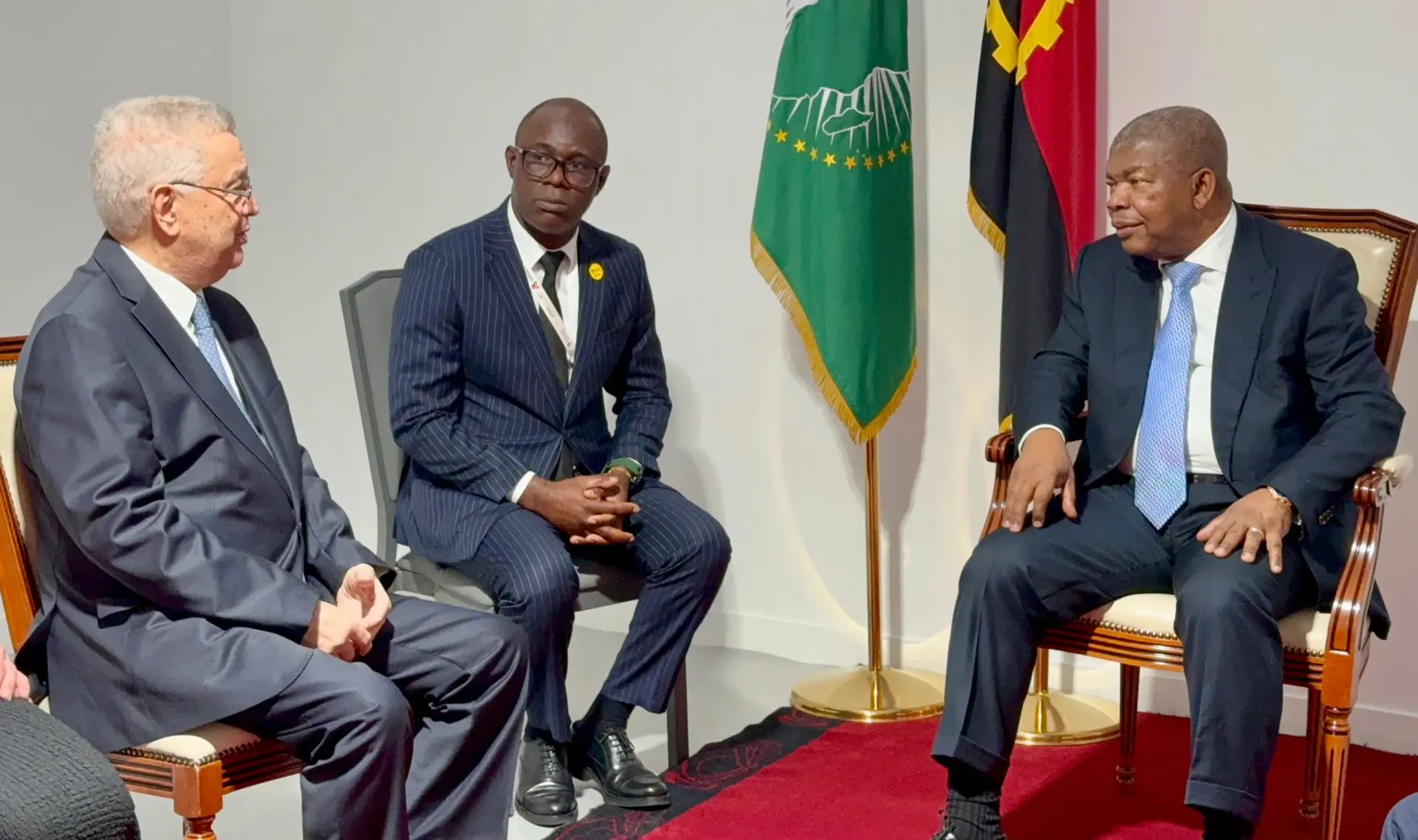 Nasri reçu à Luanda par le président angolais