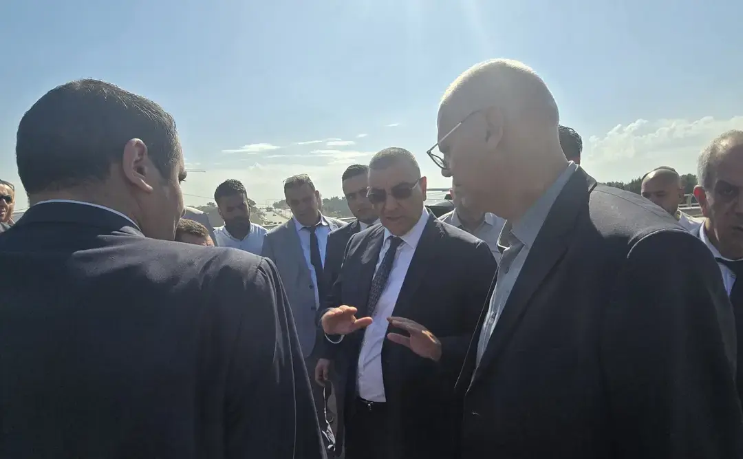 Djellaoui en visite inopinée sur plusieurs sites de projets à Alger