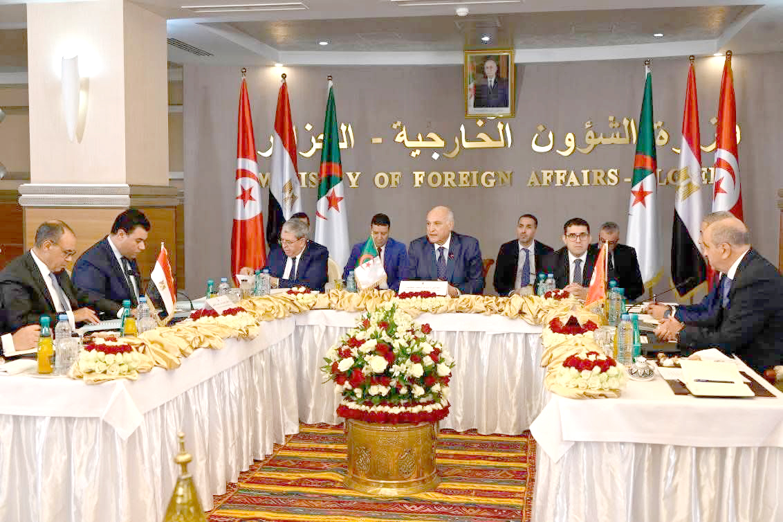 Réunion à Alger sur la crise en Libye : rejet total de l’ingérence étrangère dans les affaires intérieures