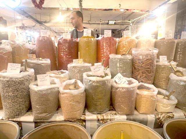 Ramadan au Palais (du 12 au 14 mars prochain à alger) : Magros s’emploie à assurer des produits disponibles à des prix maîtrisés