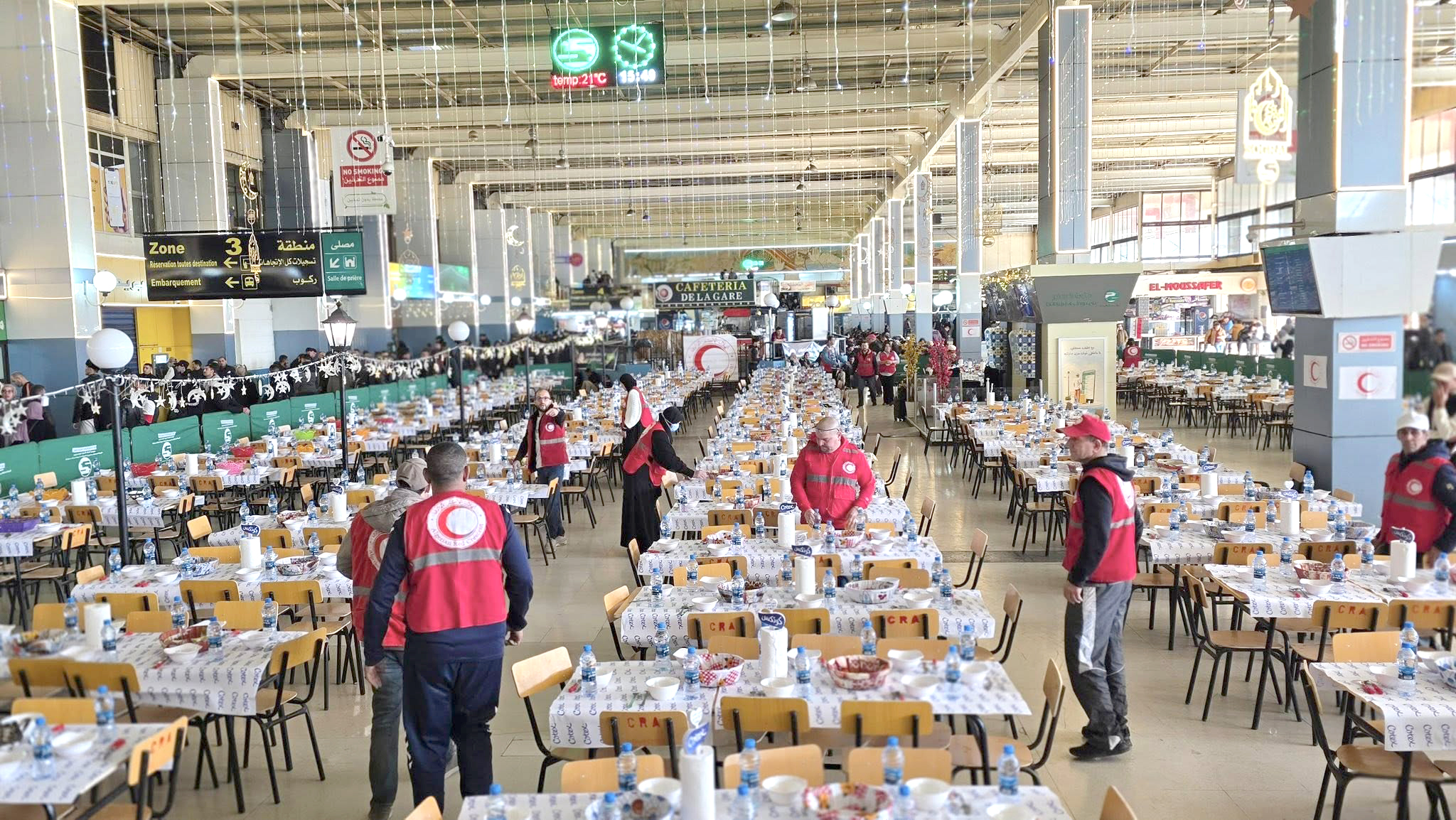 Gare routière du Caroubier à Alger : Le CRA ouvre le plus grand restaurant d&rsquo;Iftar
