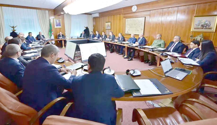 Examen de l&rsquo;état et des perspectives des relations algéro-nigériennes : Le Premier ministre préside une réunion interministérielle