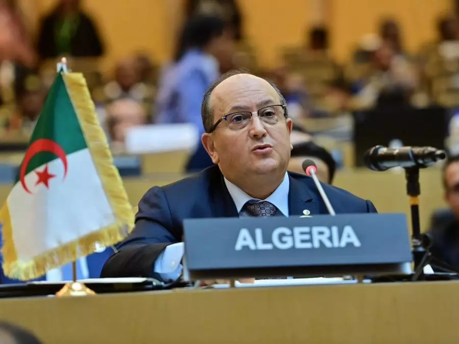 Représentant le président de la République, le Premier ministre prend part aux travaux de la 39e session ordinaire du Sommet des chefs d&rsquo;Etat et de Gouvernement de l&rsquo;UA