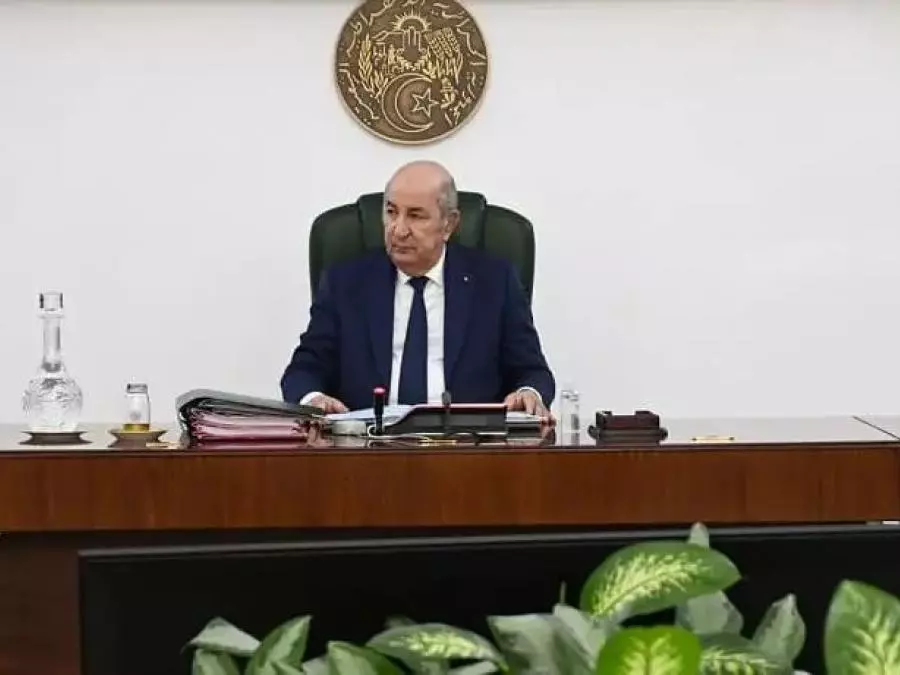 Le président de la République préside un Conseil des ministres : plusieurs dossiers au menu