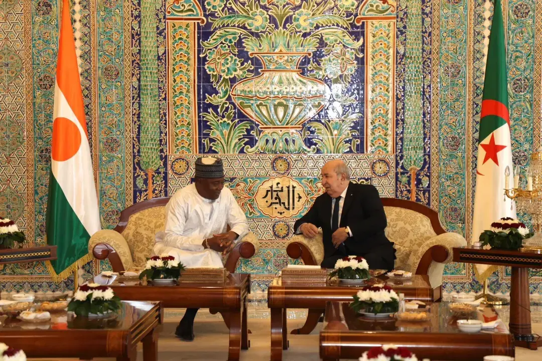 Le président de la République s&rsquo;entretient avec le président du Niger