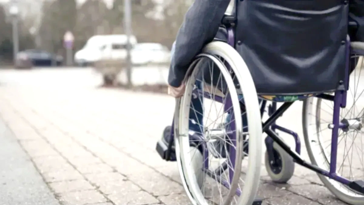 Journal officiel : Les modalités d&rsquo;accessibilité des personnes à besoins spécifiques fixées