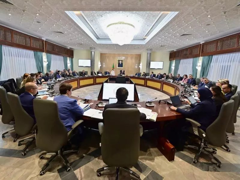 Réunion du gouvernement : examen d’un projet de décret exécutif sur les marchés publics et de feuilles de routes sectorielles