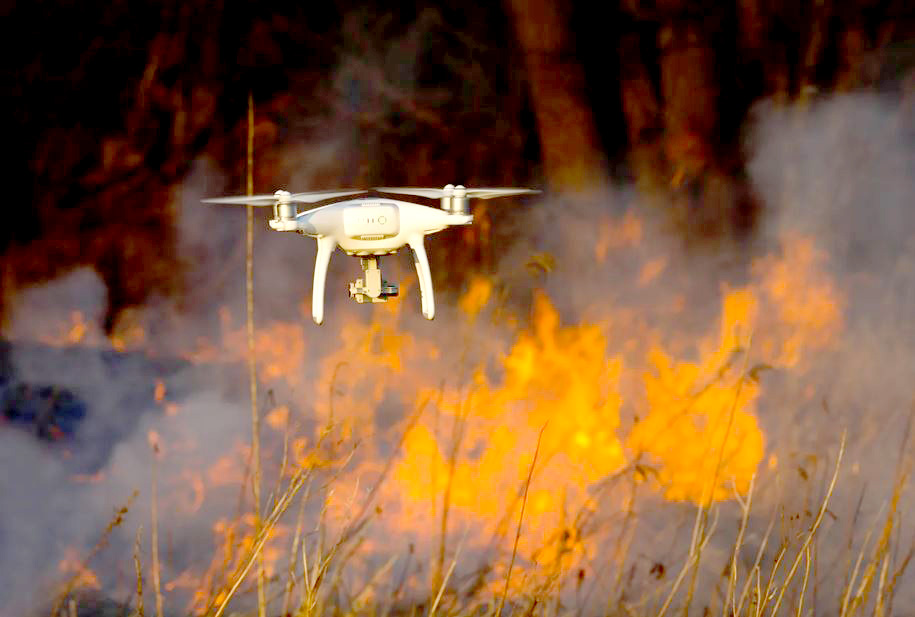 Lutte contre les feux de forêt : 140 drones seront déployés