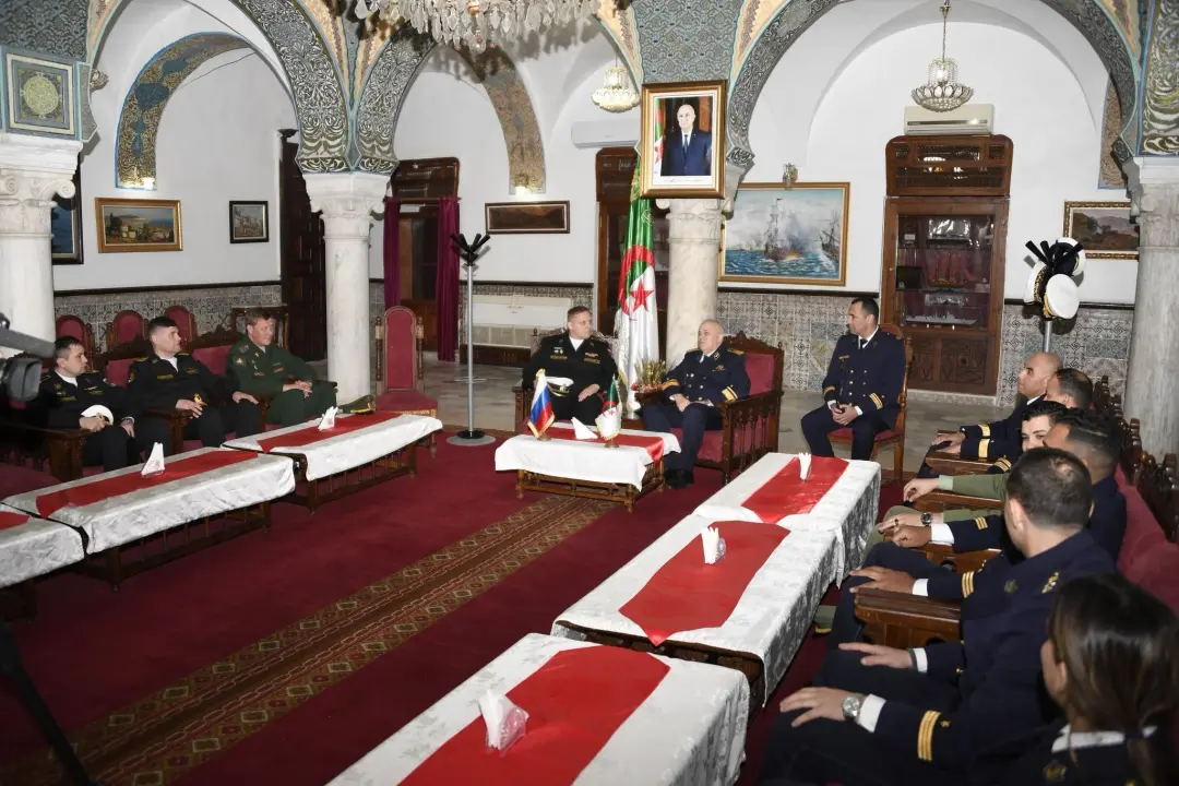 Escale d&rsquo;un groupe de navires de la flotte russe du Nord au port d&rsquo;Alger