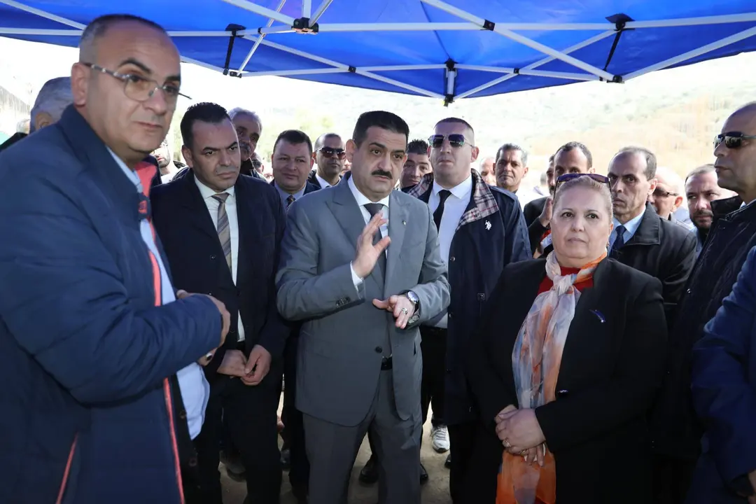 Bouira : Le ministre de l&rsquo;hydraulique appelle à fournir plus d’efforts pour atteindre les objectifs du secteur