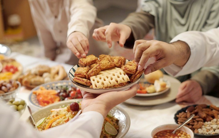 Pour une santé préservée : Équilibrez jeûne, repas et repos