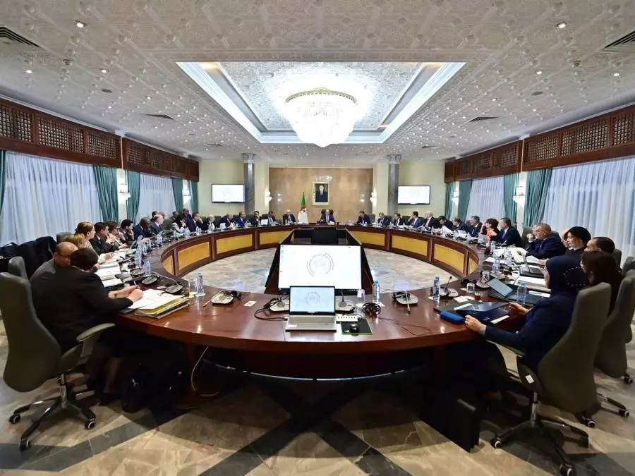 Réunion du gouvernement : examen des dossiers relatifs à l&rsquo;Education nationale et la modernisation du réseau routier de la capitale