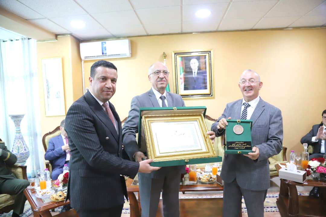 Office national de lutte contre la drogue et la toxicomanie : Le Pr Younes Zebbiche et le Dr Yacine Boumrah honorés