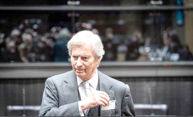 L’Empire Bolloré sous pression : Dérives dénoncées