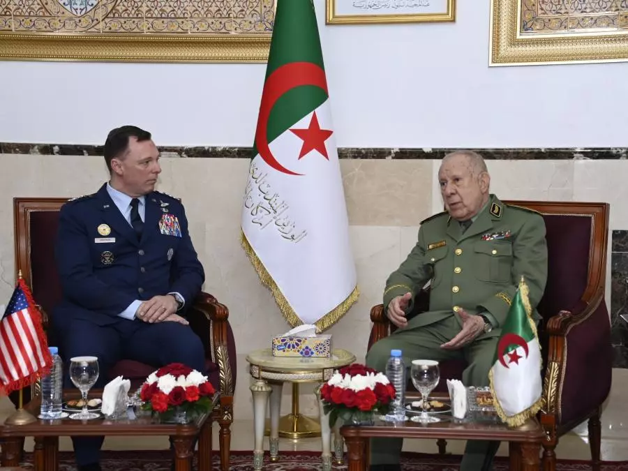 Le Général d&rsquo;Armée Saïd Chanegriha reçoit le commandant de l’AFRICOM