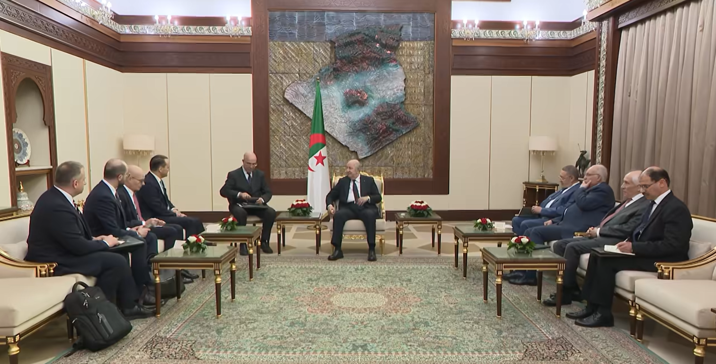 Le Président de la République reçoit le Vice-Premier ministre et ministre des Affaires étrangères de la République de Pologne