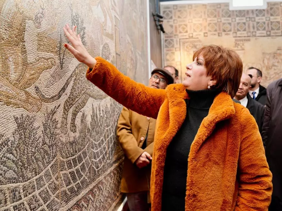 Mme Bendouda supervise la réouverture du musée du site archéologique d&rsquo;Hippone et visite la basilique Saint-Augustin à Annaba