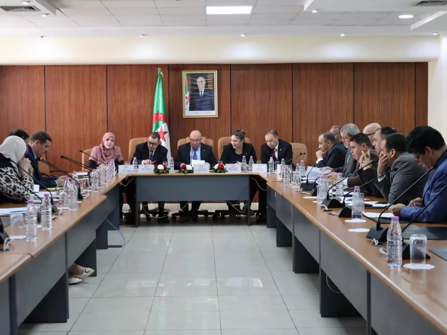 APN : M. Sayoud présente le projet de loi déterminant les circonscriptions électorales devant la Commission des affaires juridiques