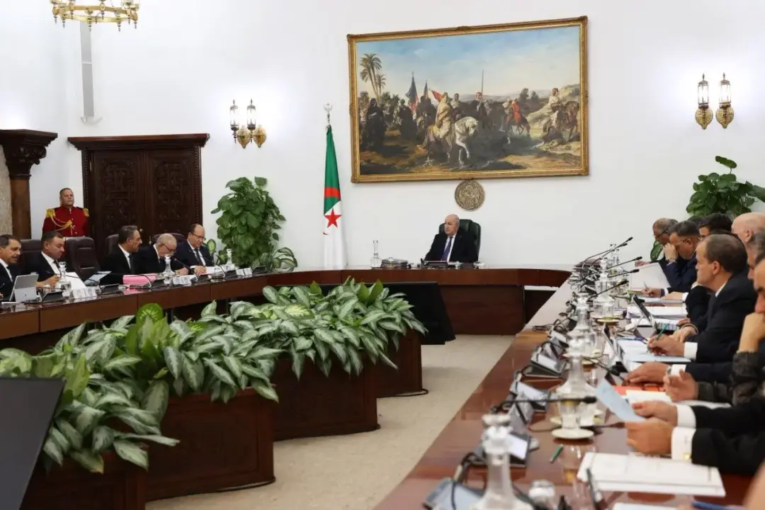 Station de déminéralisation à In Salah : Le président de la République ordonne d&rsquo;augmenter le volume de production en tenant compte de l&rsquo;augmentation de la densité de la population à l&rsquo;avenir