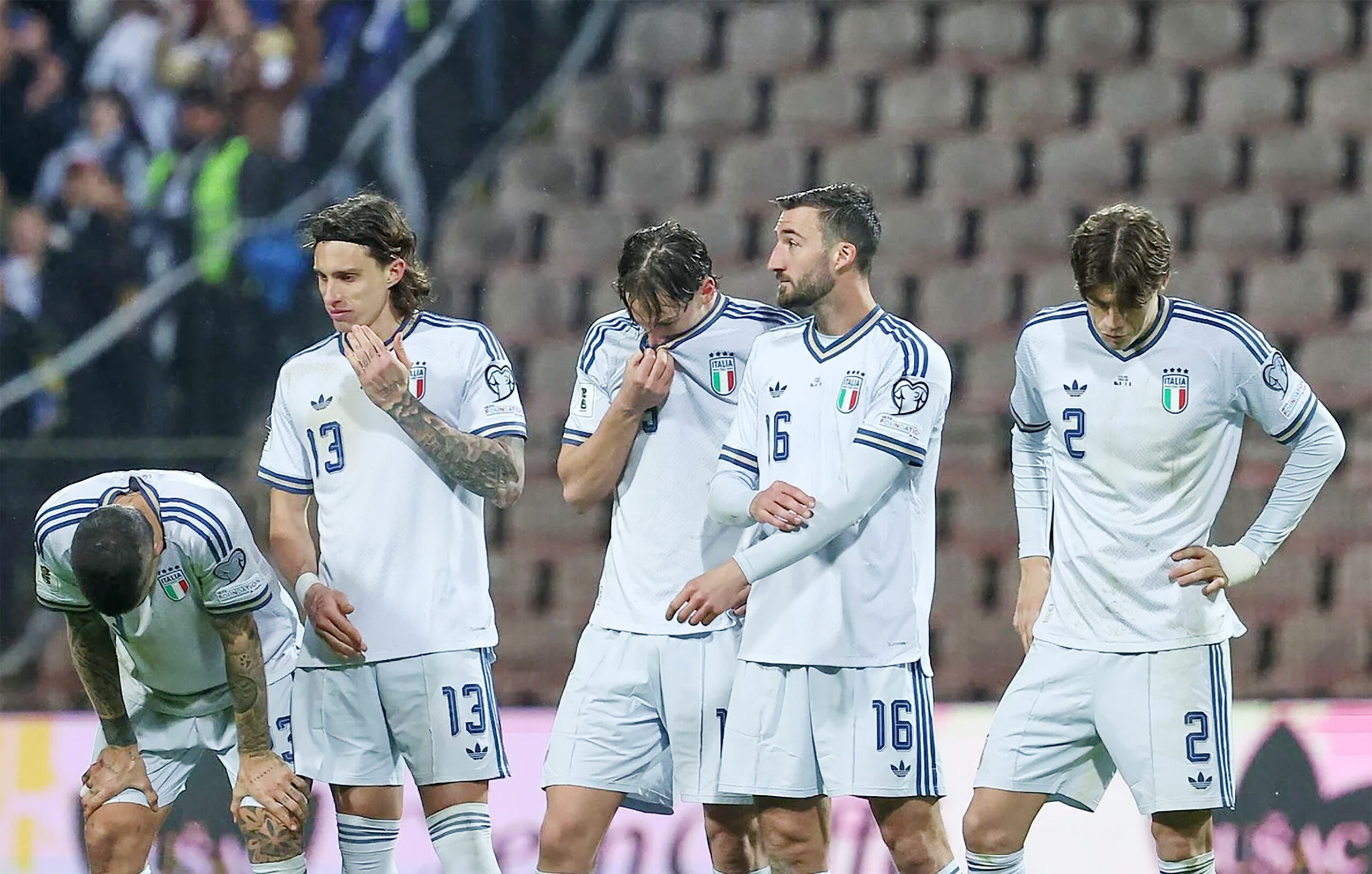 «Tutti a Casa» L’Italie condamnée à un nouveau : Mondial sur le canapé