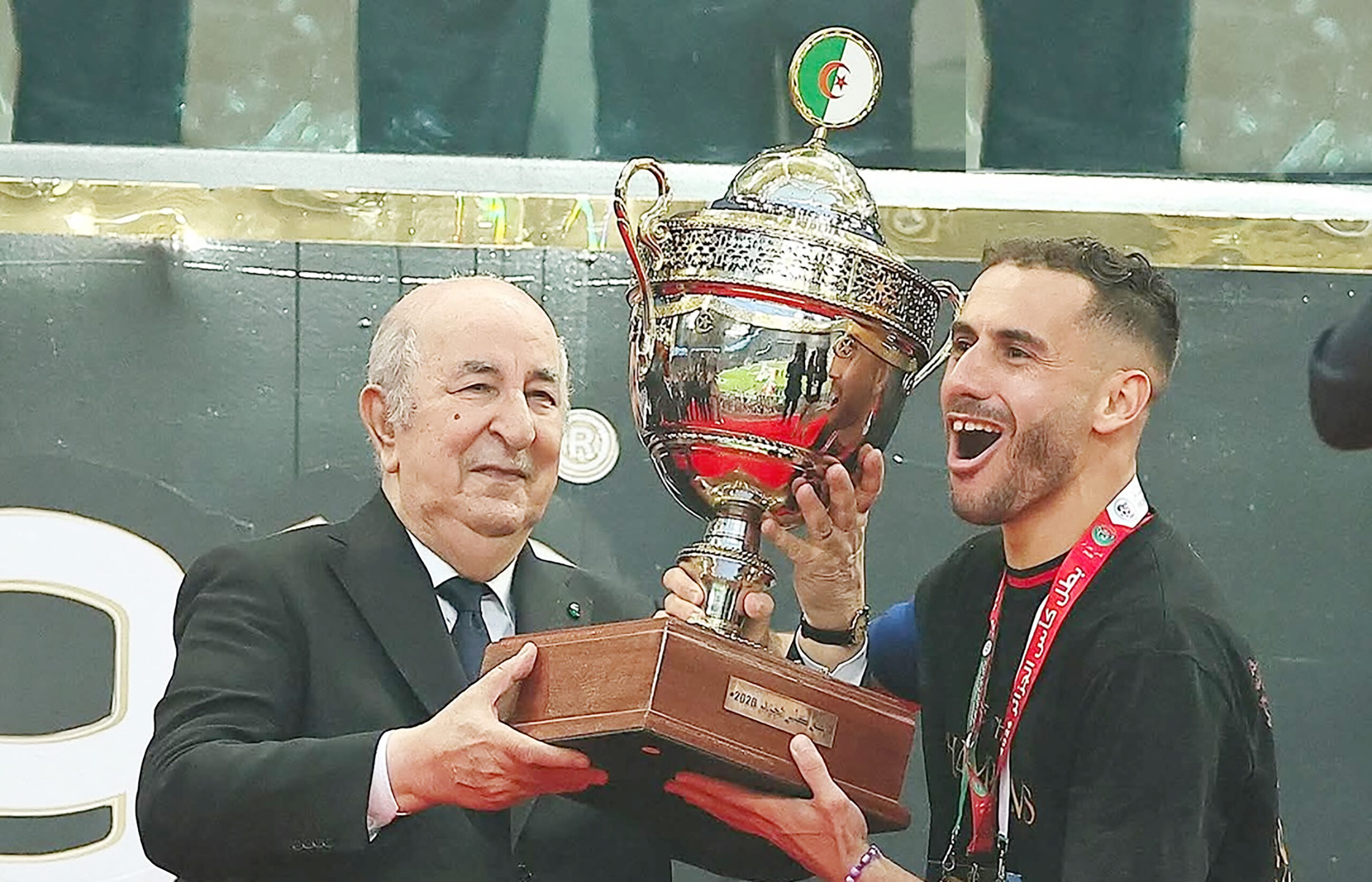 Coupe D’Algérie (Finale) USMA 1 – CRB 2 : Le président Tebboune remet à l’USM Alger son 10e trophée
