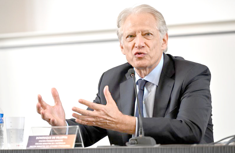 Relations algéro-françaises : De Villepin appelle à tourner la page des tensions entre Paris et Alger