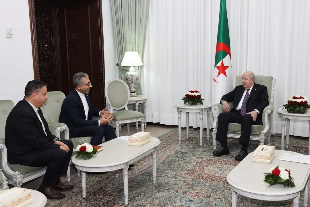 Le président de la République reçoit l&rsquo;ambassadeur de la République islamique d&rsquo;Iran en Algérie