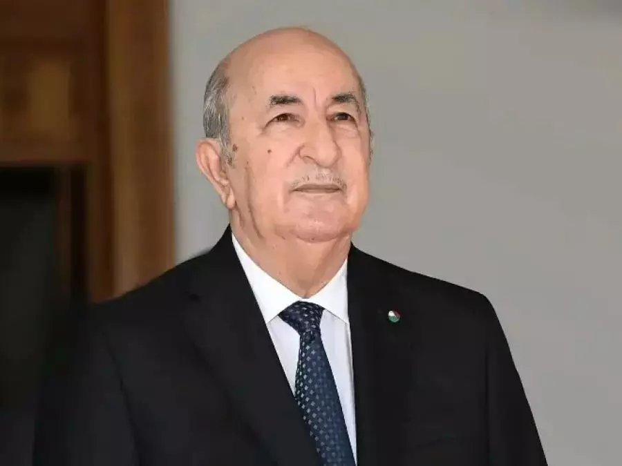 Le Président de la République réserve un accueil officiel au président de la République d’Angola au siège de la Présidence de la République