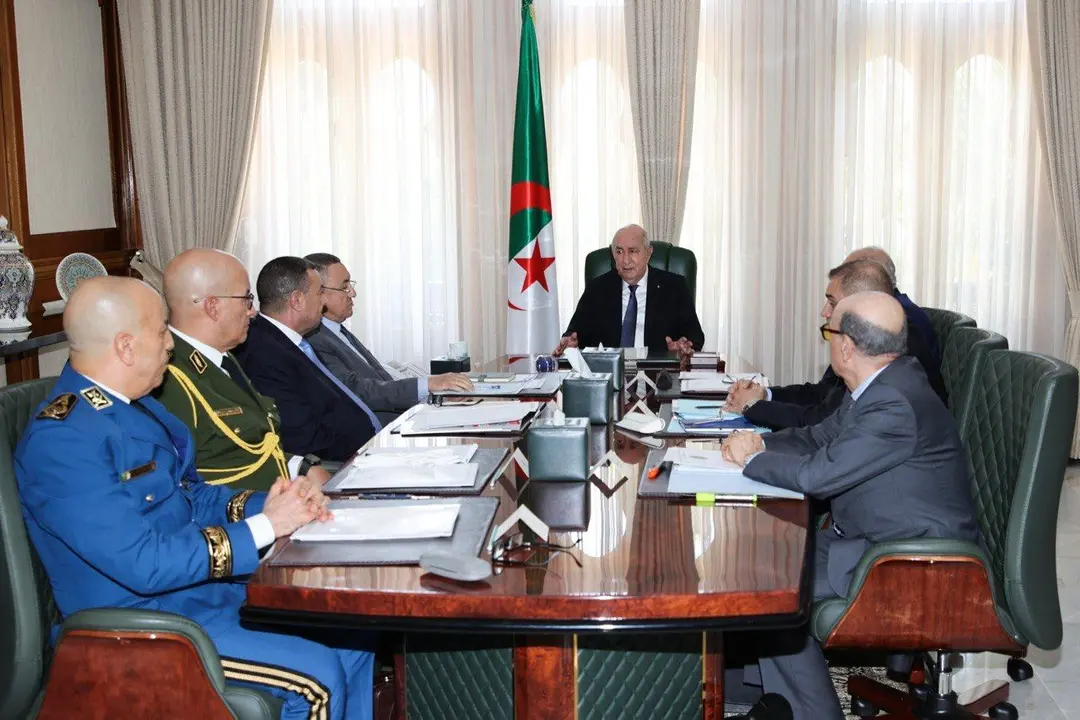 Le président de la République préside une réunion de travail sur les derniers préparatifs des législatives