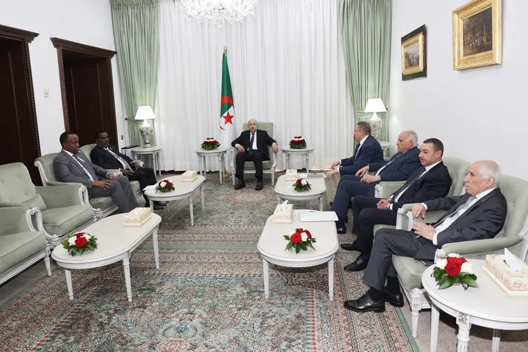 Le président de la République reçoit le ministre somalien de l&rsquo;Intérieur et des Affaires fédérales