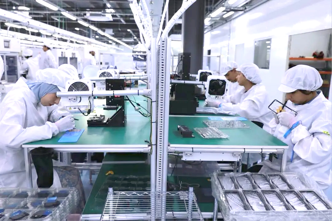 Oran : Entrée en activité d’une usine de production de smartphones