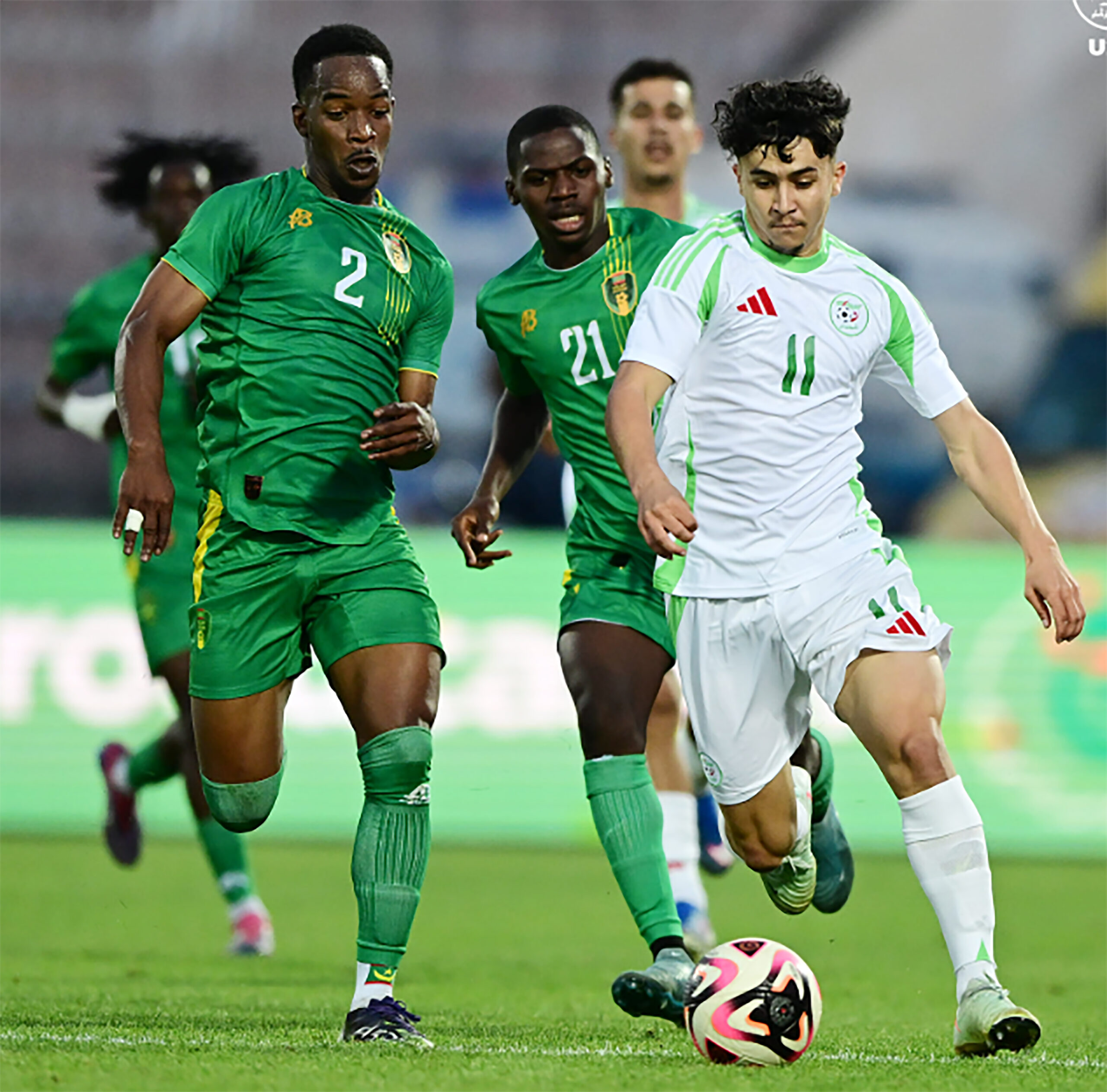 Sélection des U23 En stage à Annaba du 1er au 9 juin Les jeunes Verts battent (2 – 0) la Mauritanie