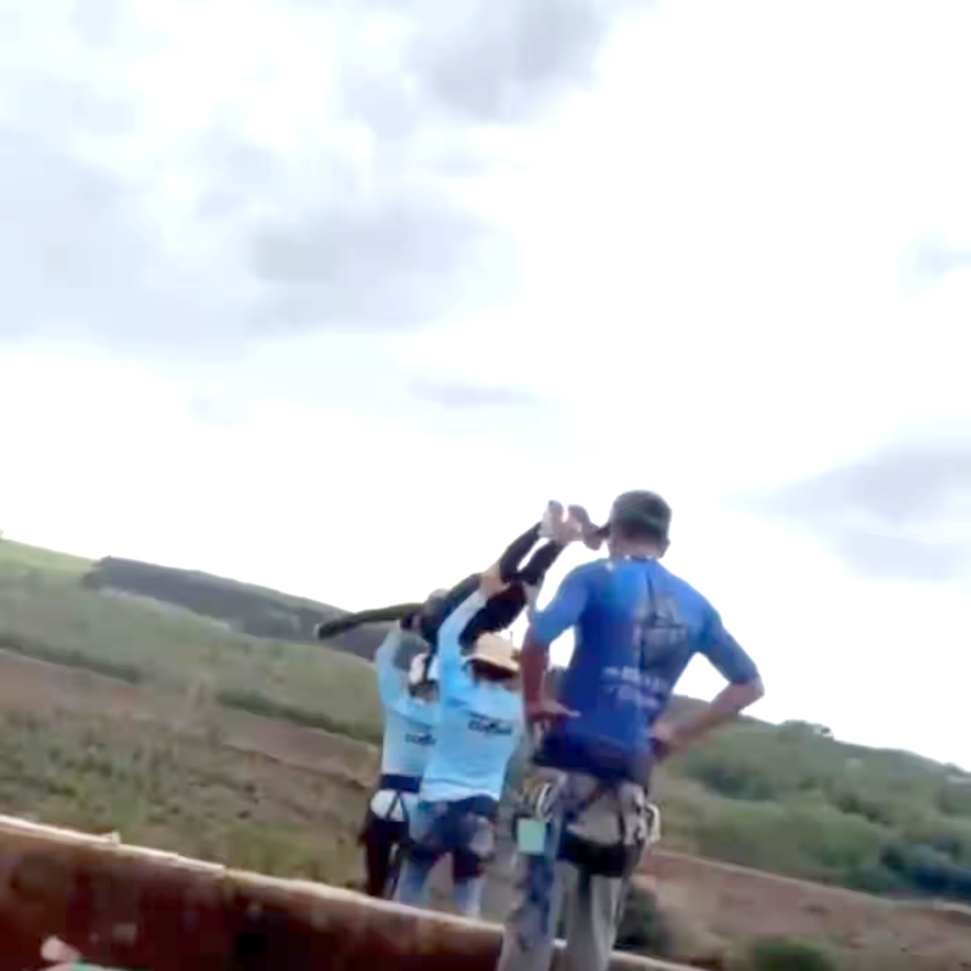 Brésil : Une jeune femme de 21 ans meurt lors d’un saut à l’élastique suite à une grave erreur de sécurité
