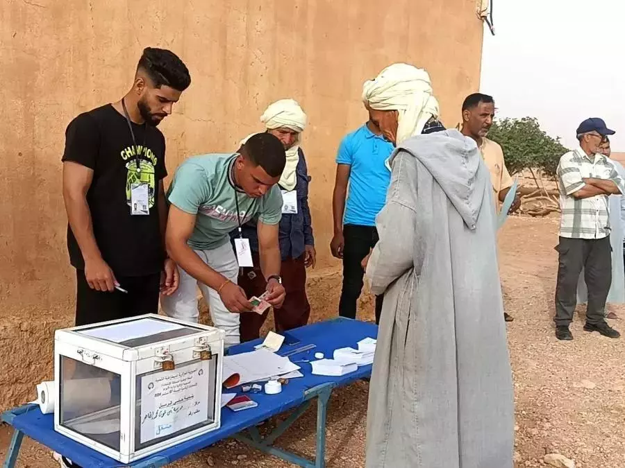 Législatives du 2 juillet : départ du premier bureau de vote itinérant de Tindouf vers Chenachen-Lakhal