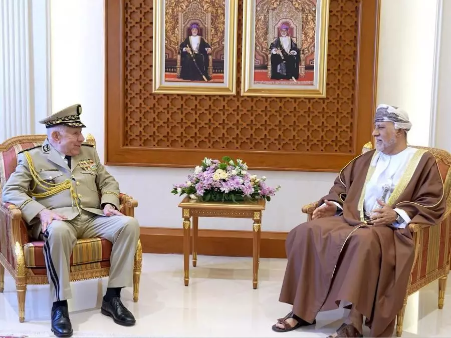 Le Général d’Armée Saïd Chanegriha reçu à Mascate par le vice-Premier ministre chargé des Affaires de la Défense du Sultanat d’Oman