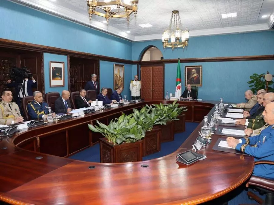Le président de la République préside une réunion du Haut conseil de sécurité