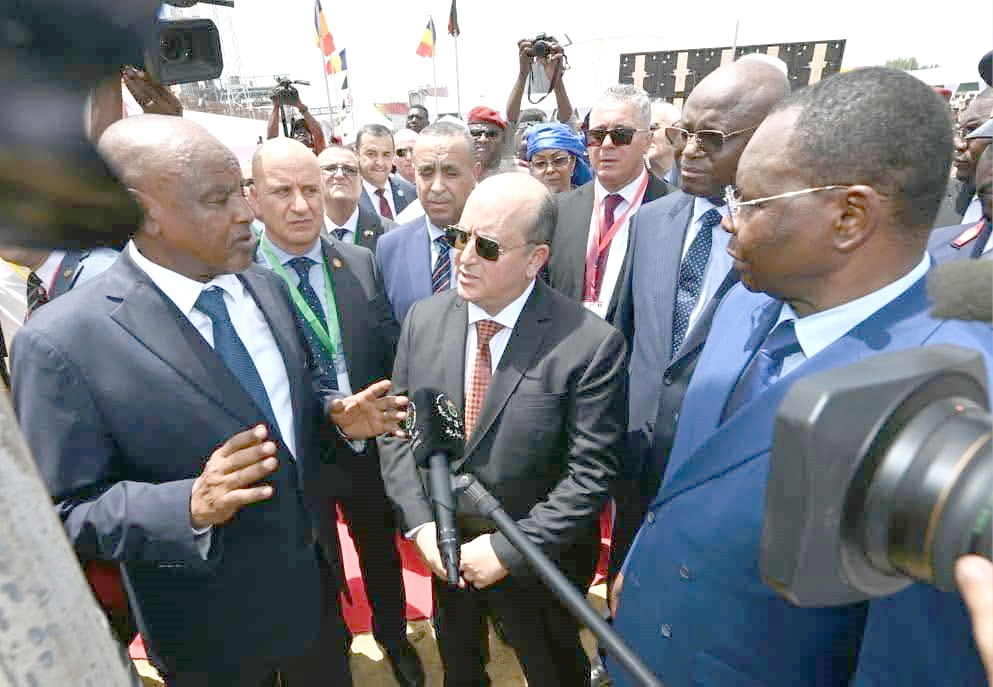 Le Premier ministre Sifi Ghrieb au Tchad : Une visite axée sur les projets structurants
