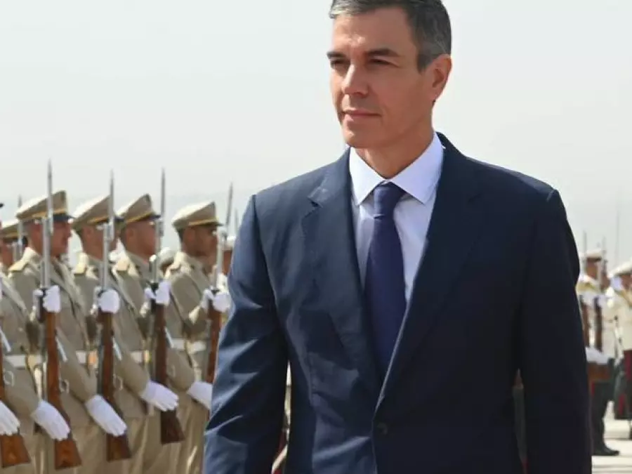 Le président du Gouvernement d&rsquo;Espagne dépose une gerbe de fleurs devant la stèle commémorative au Sanctuaire du Martyr