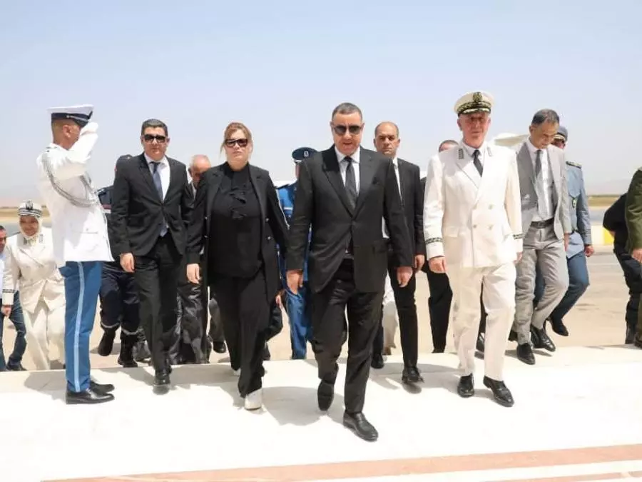 Sayoud à Tlemcen pour présenter les condoléances à la famille de la victime des feux de forêt d&rsquo;Ouled Mimoun