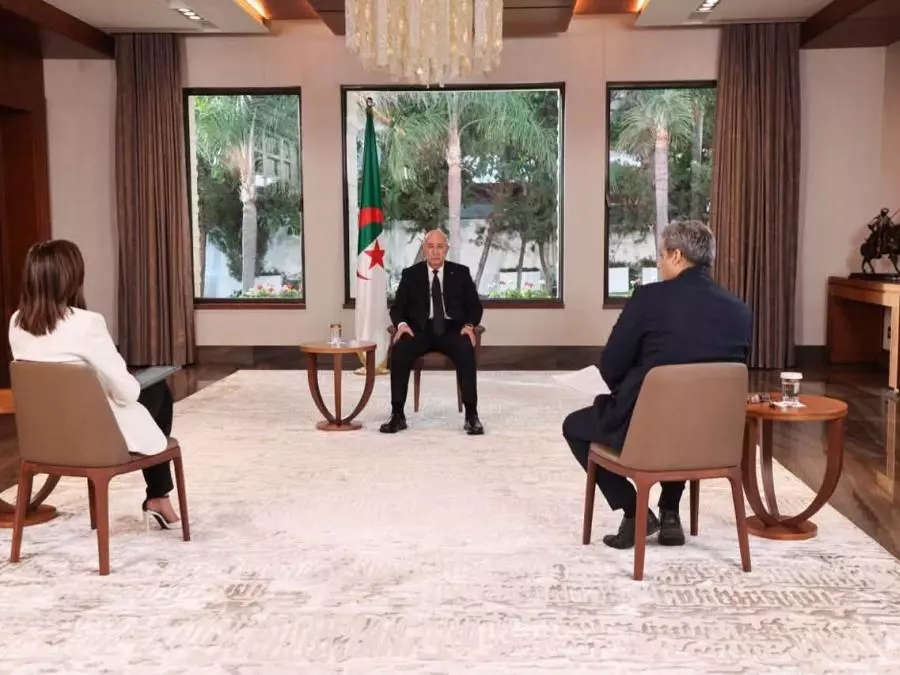 Le président de la République salue le niveau de conscience des citoyens algériens face aux défis