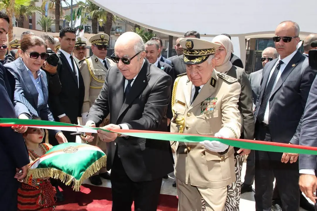 Le président de la République procède à l&rsquo;inauguration et au lancement de plusieurs projets stratégiques à Alger