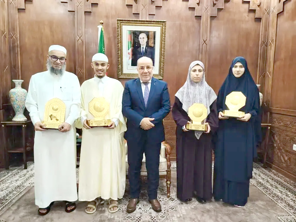 Belmehdi reçoit les lauréats du 46e Concours international du Roi Abdulaziz de récitation du Saint Coran