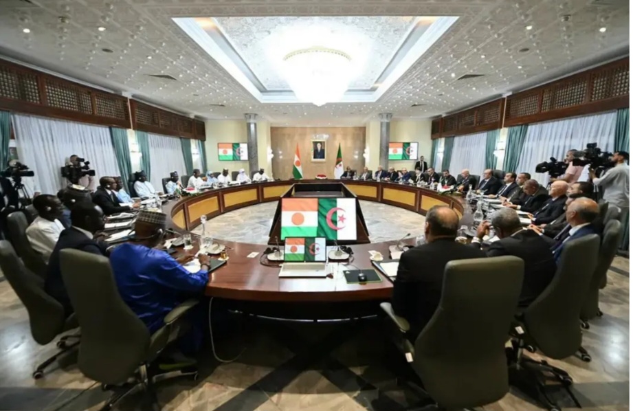 Le Premier ministre s&rsquo;entretient avec son homologue nigérien