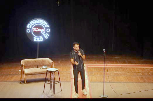 Stand-up: «Kira Comedy» réunit cinq humoristes à Oran