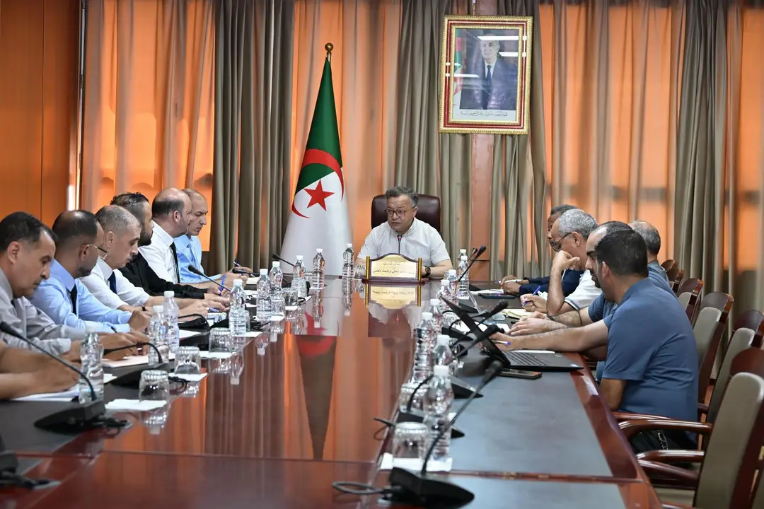 Rentrée universitaire : Baddari préside une réunion de coordination sur l&rsquo;état de préparation des établissements des œuvres universitaires