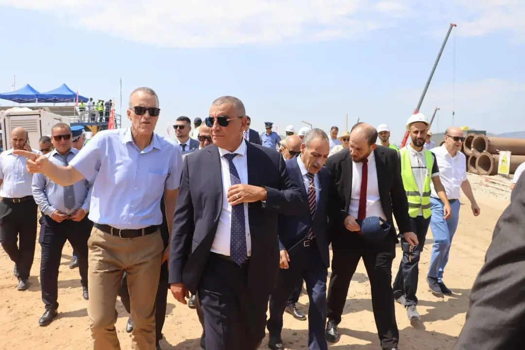 Djellaoui s’enquiert de l&rsquo;avancement des travaux d&rsquo;extension du port phosphatier d&rsquo;Annaba