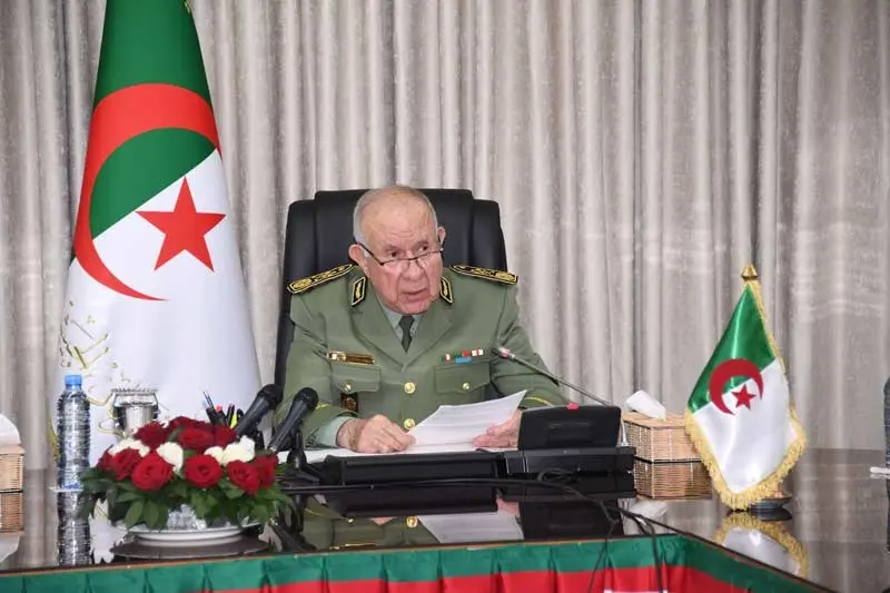 Décès du Général Kamel Lakhdar : Le Général d&rsquo;Armée Chanegriha présente ses sincères condoléances à la famille du défunt