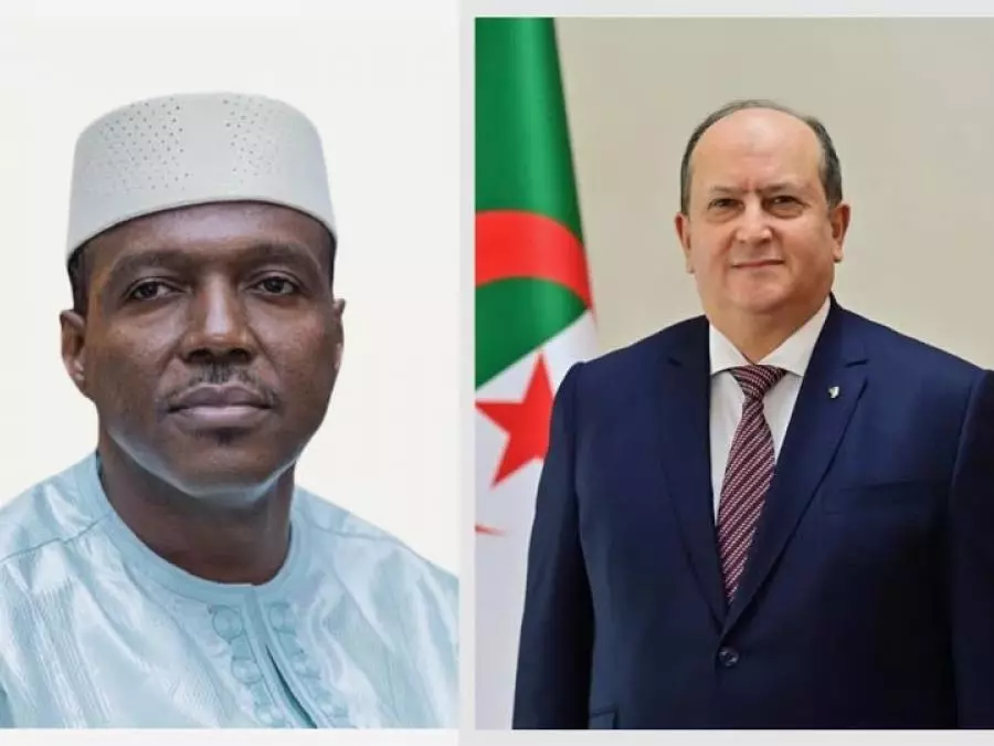 Chargé par le président de la République, le Premier ministre s&rsquo;entretient par téléphone avec son homologue malien